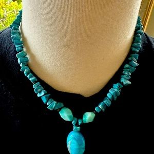 Ladies turquoise necklace